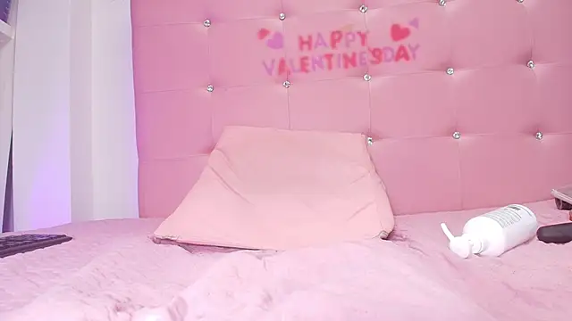 kata hazel online show from 03.11.25