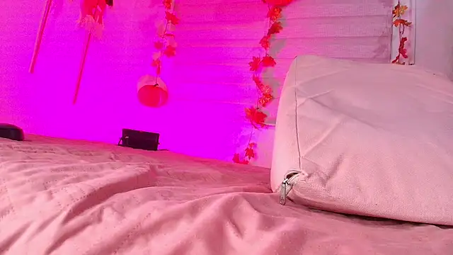 kata hazel online show from 10.15.25