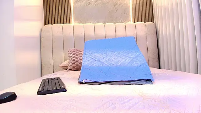 kata hazel online show from 11.13.25