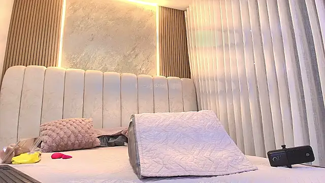 kata hazel online show from 03.16.26