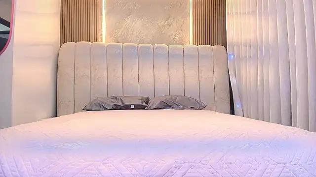 kata hazel online show from 03.18.26