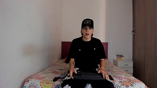 HeellBoy  online show from 02.28.26