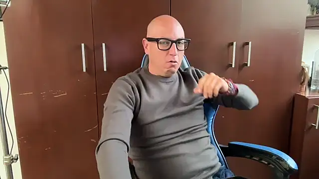 Snapshot of alanan881 chatting on 11.29.25 alanan881 online show from 11.29.25