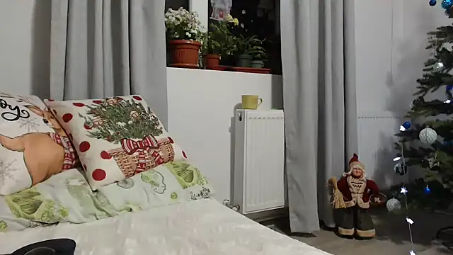 SweetMaddy888 online show from 12.08.24