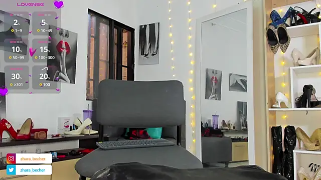 Snapshot of Zhara_becherovka chatting on 02.21.25 Zhara becherovka online show from 02.21.25