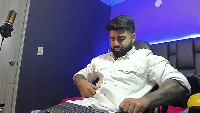 Lyon vach online show from 03.23.26