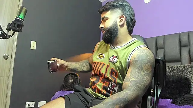 Lyon vach online show from 04.22.26