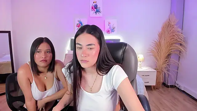 Snapshot of Icysweetcam chatting on 01.16.26 Icysweetcam online show from 01.16.26