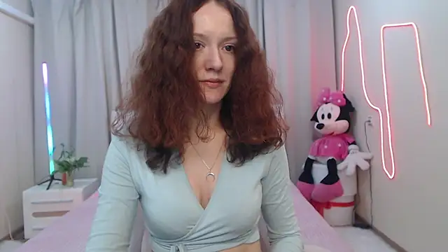 Snapshot of BarbaraStily chatting on 05.15.26 BarbaraStily online show from 05.15.26