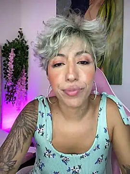 Snapshot of MONSYHOT1 chatting on 01.23.25 MONSYHOT1 online show from 01.23.25