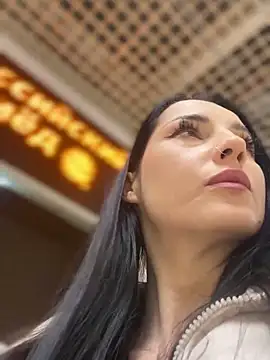 Snapshot of Roxana-Sexy chatting on 01.30.25 Roxana-Sexy online show from 01.30.25