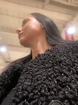 Snapshot of Roxana-Sexy chatting on 02.18.25 Roxana-Sexy online show from 02.18.25