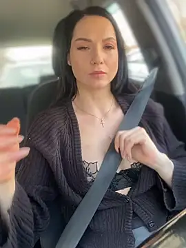 Snapshot of Roxana-Sexy chatting on 02.22.25 Roxana-Sexy online show from 02.22.25