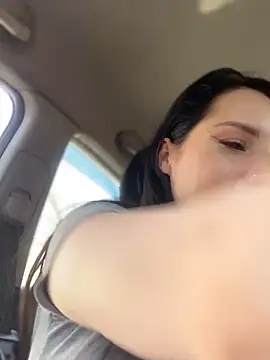 Snapshot of Roxana-Sexy chatting on 03.20.25 Roxana-Sexy online show from 03.20.25