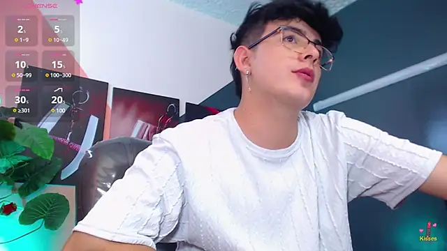 nolan twink1 online show from 02.05.25