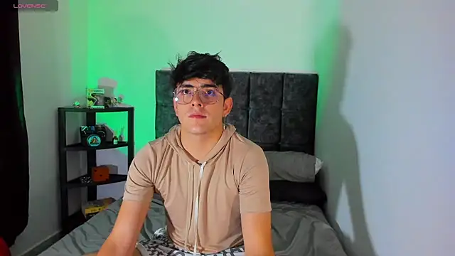 nolan twink1 online show from 10.01.25