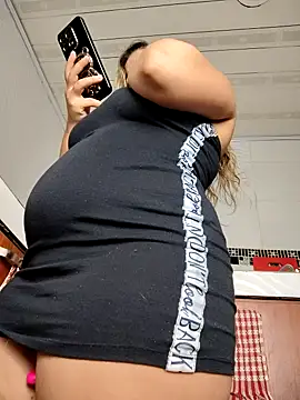 LaurenWelly  online show from 03.08.25