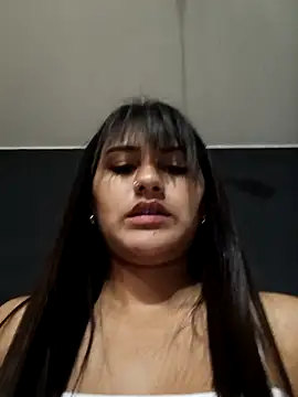 Snapshot of Nicky-7 chatting on 03.21.25 Nicky-7 online show from 03.21.25