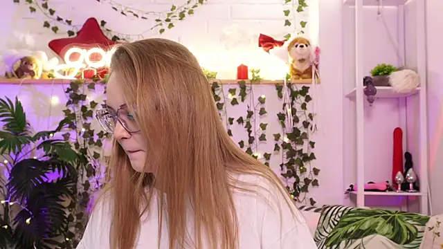 MonicaAsis online show from 04.05.26