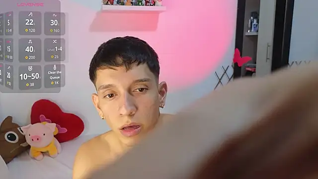 milky  boy  online show from 10.16.25