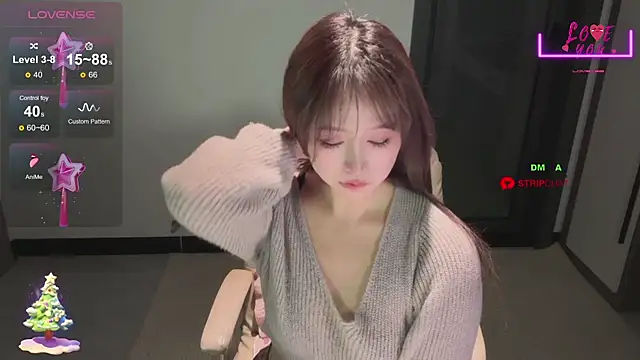 Snapshot of -Yokyo chatting on 03.05.25 -Yokyo online show from 03.05.25