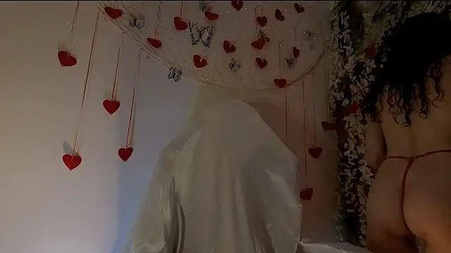 Snapshot of mali_haier chatting on 02.13.26 mali haier online show from 02.13.26