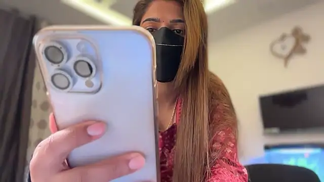 Hotty-Sana online show from 02.04.26