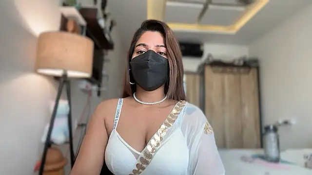 Snapshot of Hotty-Sana chatting on 04.01.26 Hotty-Sana online show from 04.01.26