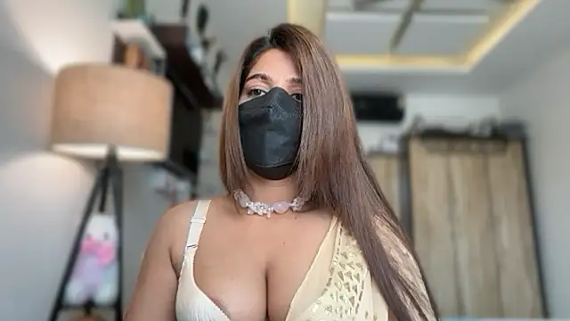 Snapshot of Hotty-Sana chatting on 04.02.26 Hotty-Sana online show from 04.02.26