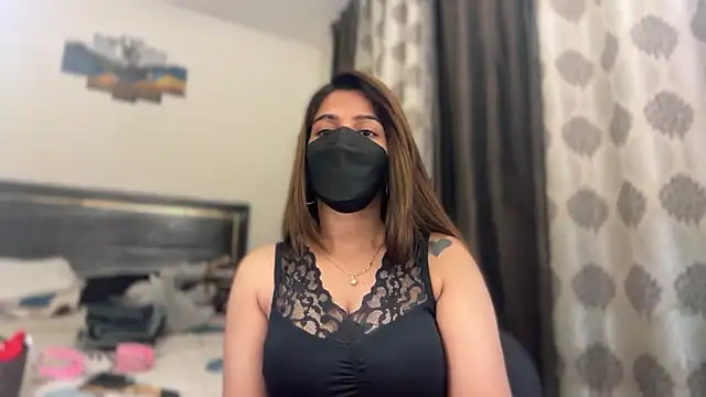 Snapshot of Hotty-Sana chatting on 04.07.26 Hotty-Sana online show from 04.07.26