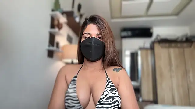 Snapshot of Hotty-Sana chatting on 04.10.26 Hotty-Sana online show from 04.10.26