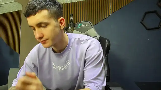 JacksonOlsenn online show from 03.04.25