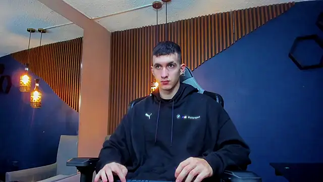 JacksonOlsenn online show from 03.10.25