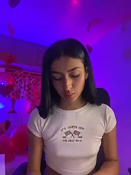 maddy bronw  online show from 02.07.25