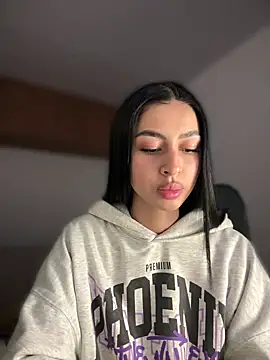 maddy bronw  online show from 02.18.25