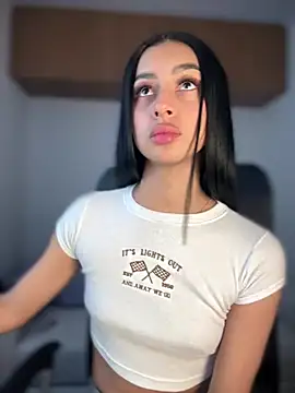 maddy bronw  online show from 02.28.25