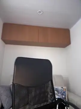 maddy bronw  online show from 03.12.25