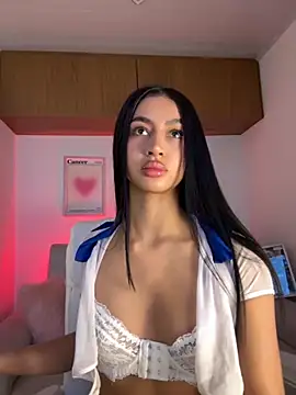 maddy bronw  online show from 09.12.25