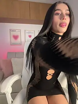 maddy bronw  online show from 03.20.26