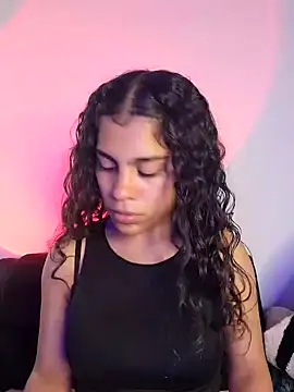 Snapshot of NINA_18_YEARS chatting on 12.29.24 NINA 18 YEARS online show from 12.29.24