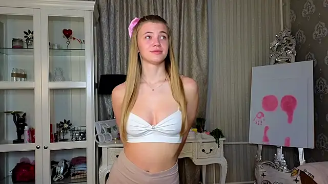 AnneFoxy online show from 12.14.25