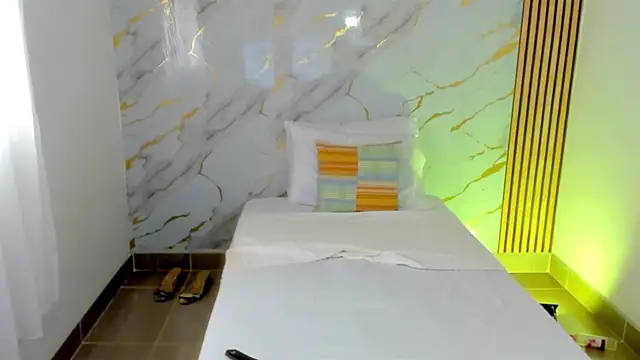 coralcarter1 online show from 10.30.25