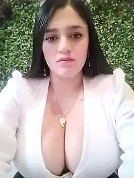 Snapshot of hanna-a chatting on 12.02.24 hanna-a online show from 12.02.24