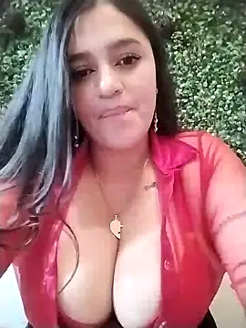 Snapshot of hanna-a chatting on 12.20.24 hanna-a online show from 12.20.24