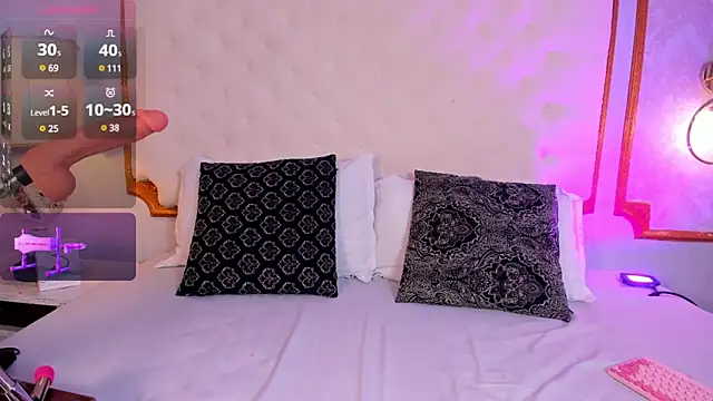 Snapshot of amy_nicolee chatting on 03.04.25 amy nicolee online show from 03.04.25