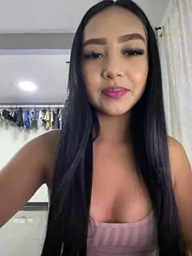 Snapshot of SOPHIACANDY19_ chatting on 01.04.25 SOPHIACANDY19 online show from 01.04.25