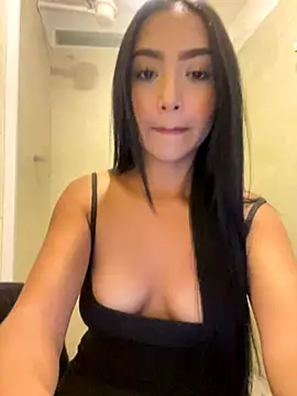 Snapshot of SOPHIACANDY19_ chatting on 10.04.25 SOPHIACANDY19 online show from 10.04.25