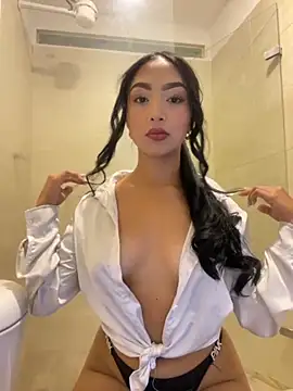 Snapshot of SOPHIACANDY19_ chatting on 10.16.25 SOPHIACANDY19 online show from 10.16.25