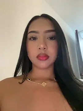 Snapshot of SOPHIACANDY19_ chatting on 10.30.25 SOPHIACANDY19 online show from 10.30.25