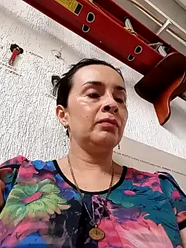 Samantha Sullivan  online show from 12.02.24